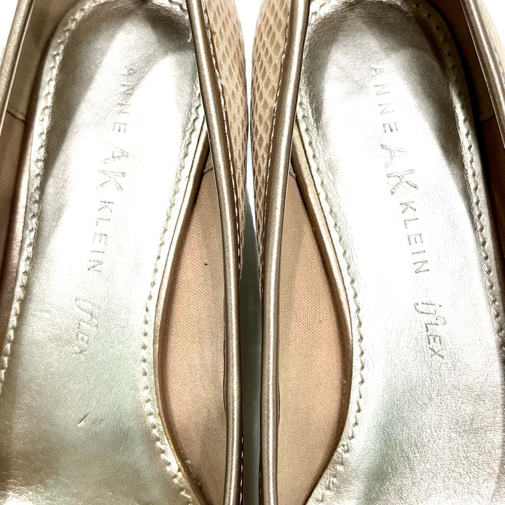 3/$25 AK Kitten Heels - Picture 5 of 8